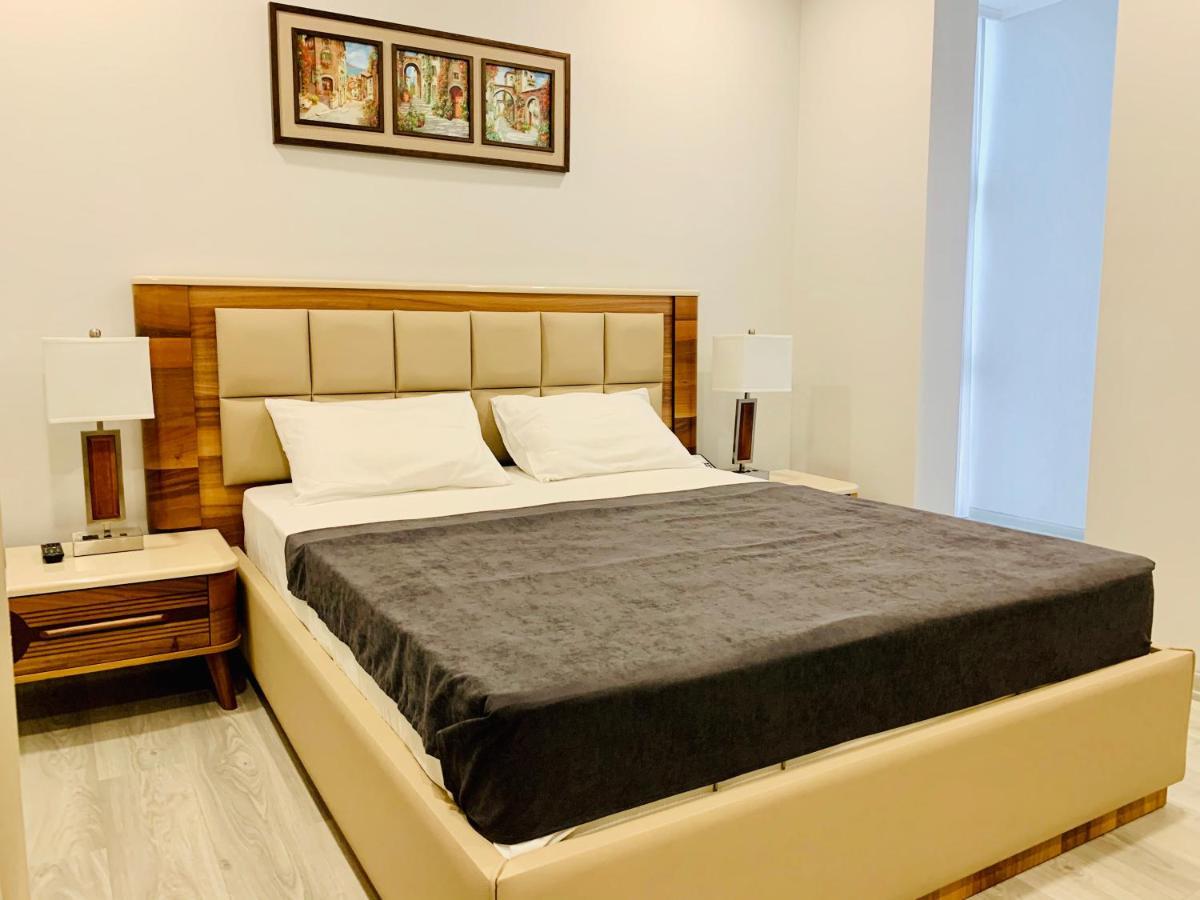 Hotel Tsereteli Palace Batumi Bagian luar foto