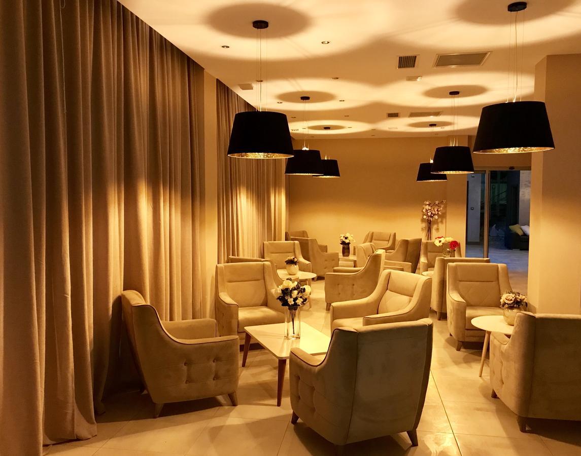 Hotel Tsereteli Palace Batumi Bagian luar foto